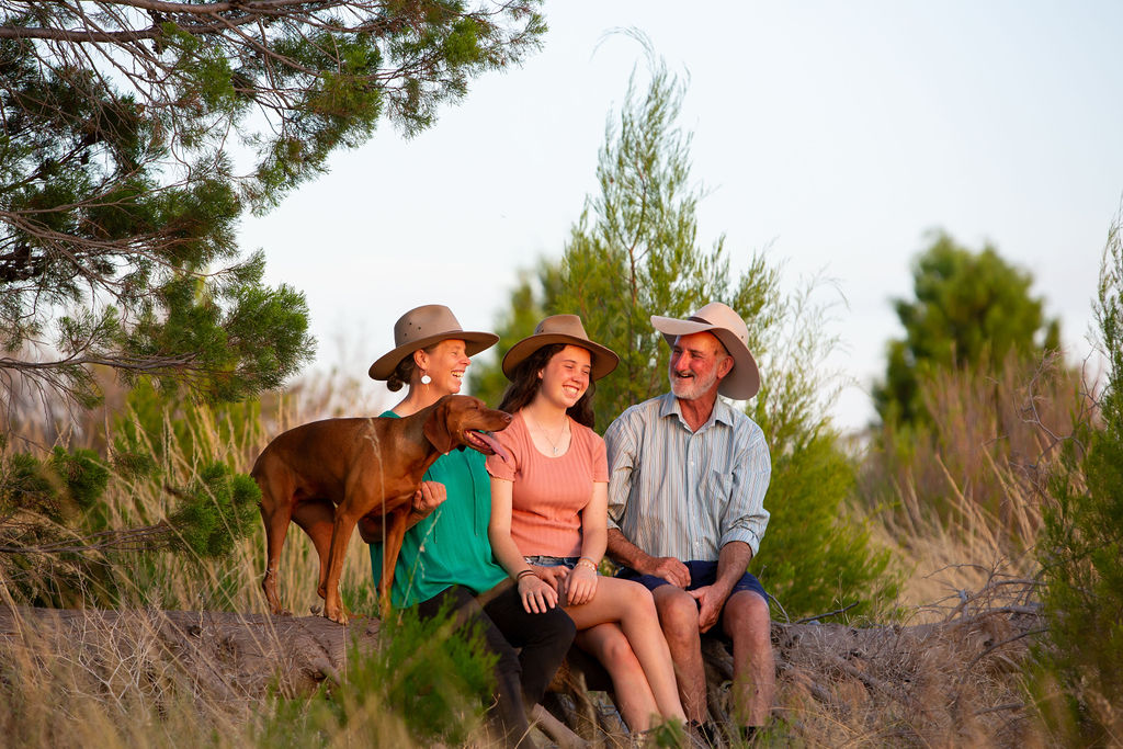 Fiona Murdoch and Family